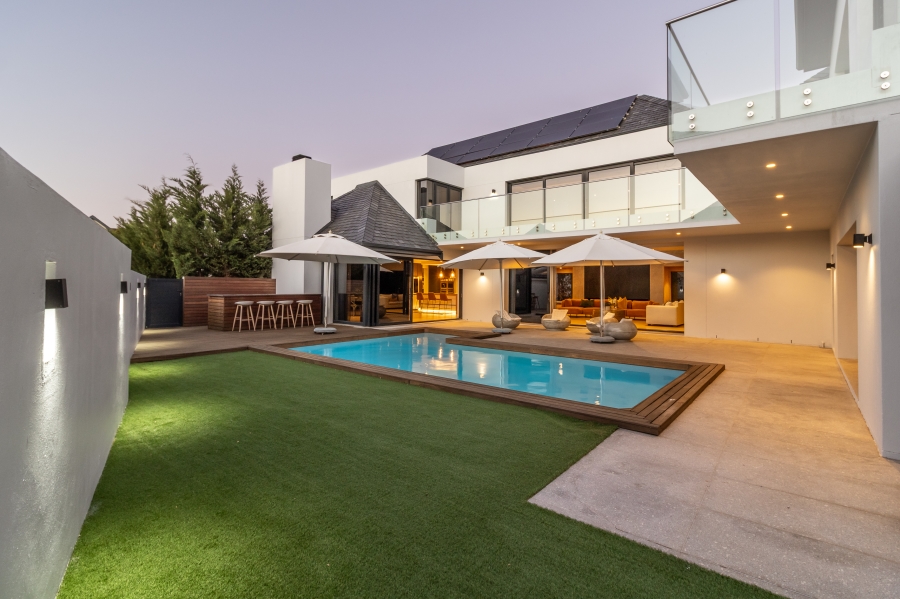 5 Bedroom Property for Sale in Pearl Valley at Val de Vie Western Cape